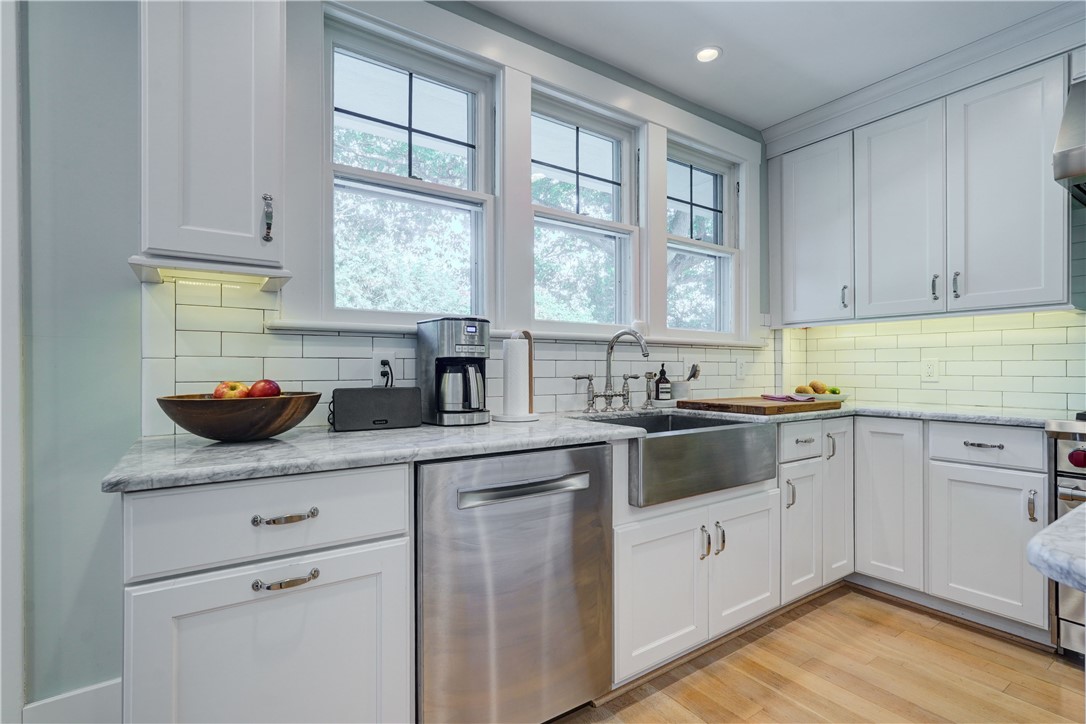 1730 Highland Avenue Rochester, NY 14618 - Photo 16 of 47