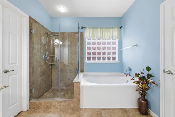 $549,500 | 119 North Acacia Park Circle, Spring, TX 77382