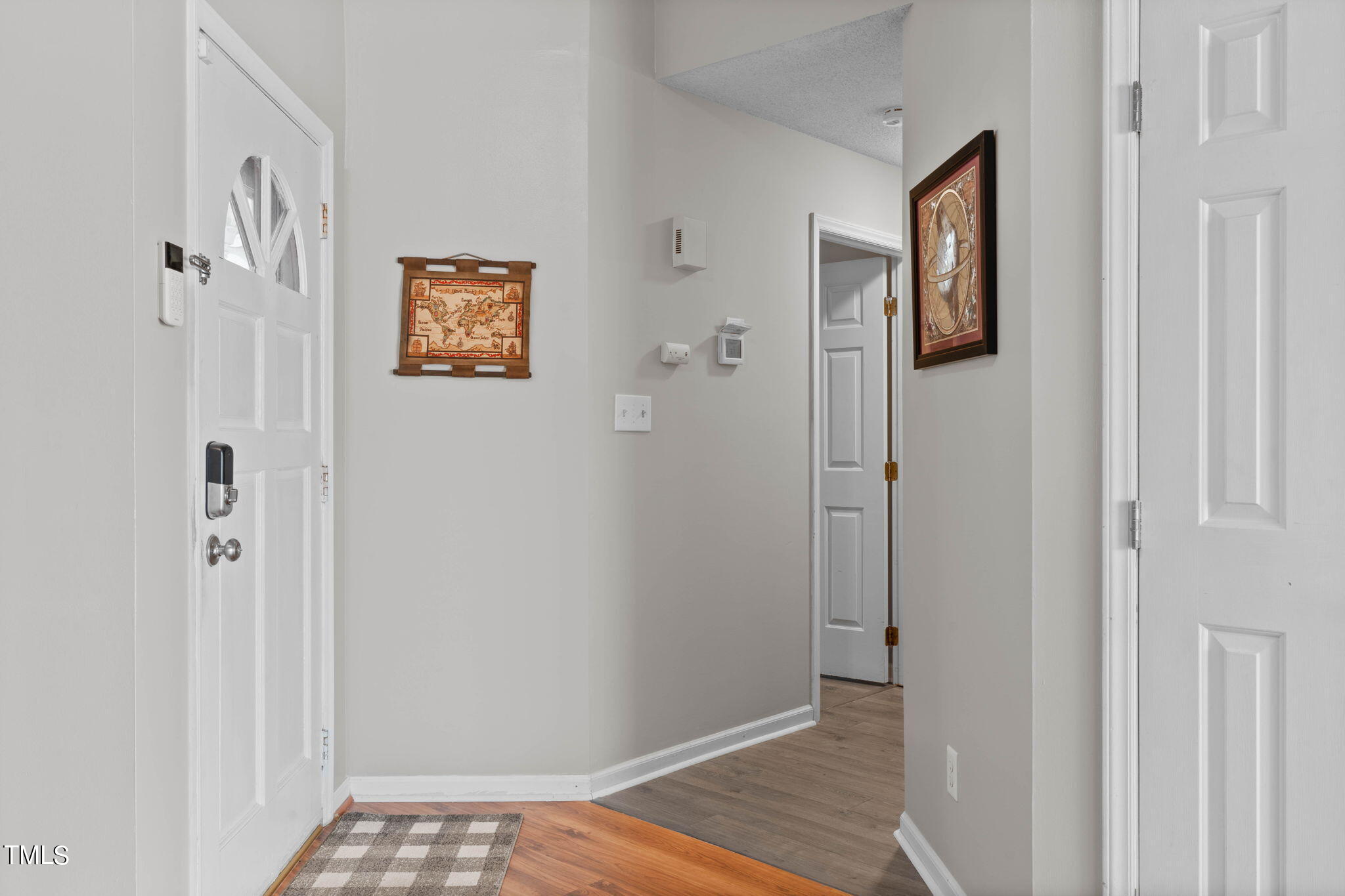 4616 Worthington Lane Raleigh, NC 27604 - Photo 4 of 25 Entry