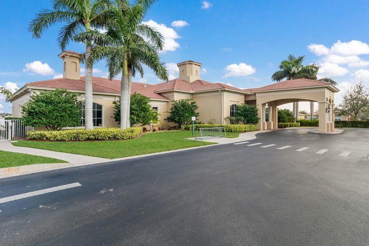 5820 Spanish River Road Fort Pierce, FL 34951 - Photo 14 of 21 clubhouse