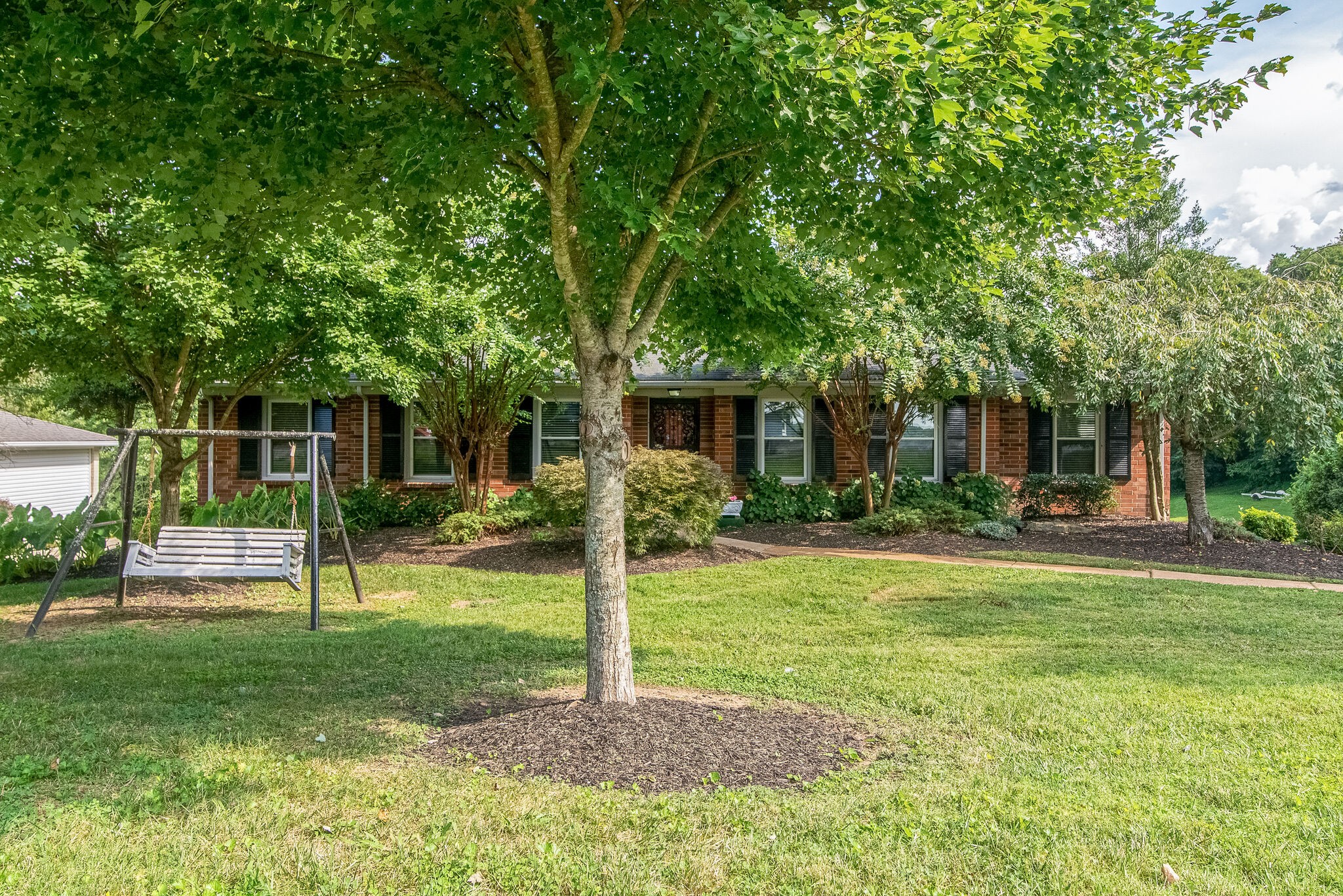364 Green Harbor Road Old Hickory, TN 37138 - Photo 5 of 42 Gallery Image 5