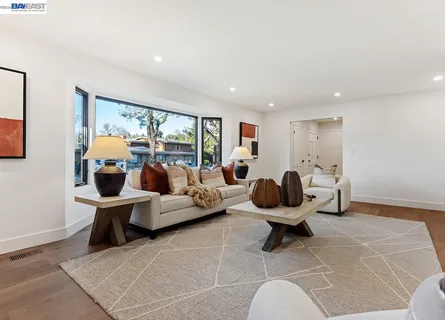 $2,698,000 | 2530 Roundhill Drive, Alamo, CA 94507