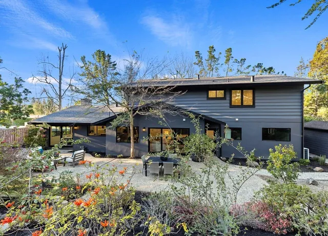 $2,698,000 | 2530 Roundhill Drive, Alamo, CA 94507