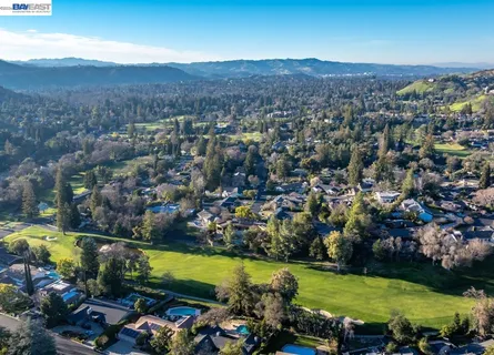 $2,698,000 | 2530 Roundhill Drive, Alamo, CA 94507