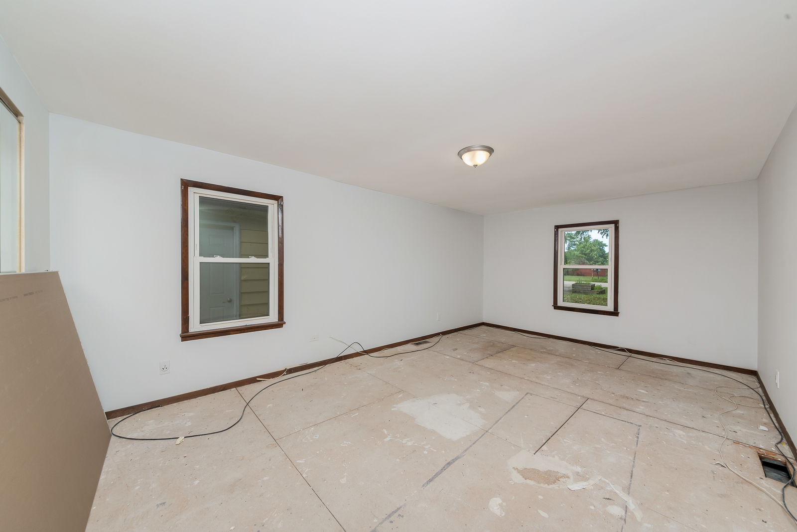 318 East North Street Lockport, IL 60441 - Photo 12 of 14 an empty room with windows