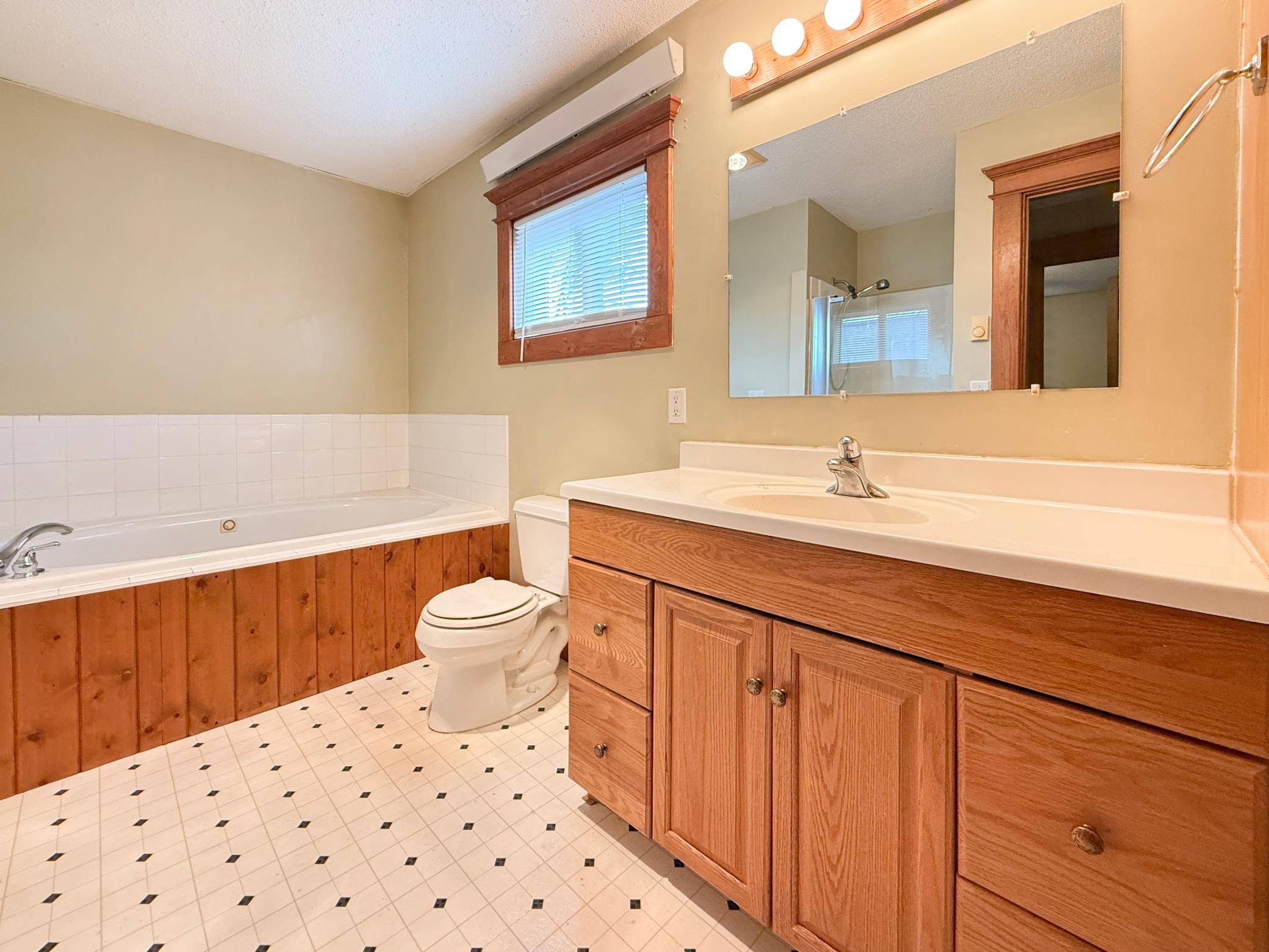 522 9th Street Northwest Bemidji, MN 56601 - Photo 12 of 16