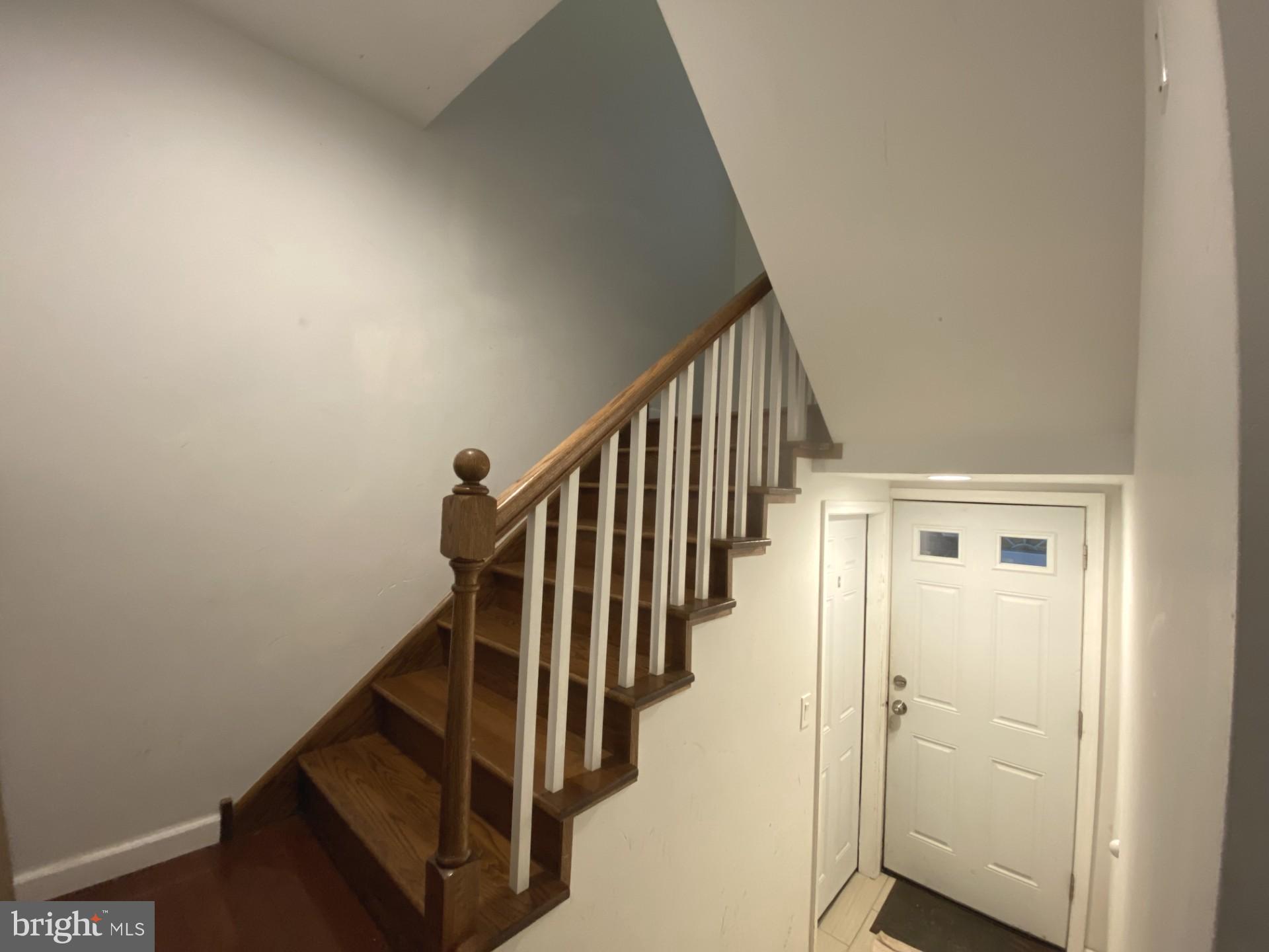 4945 Chestnut Street Philadelphia, PA 19139 - Photo 5 of 27 a view of entryway