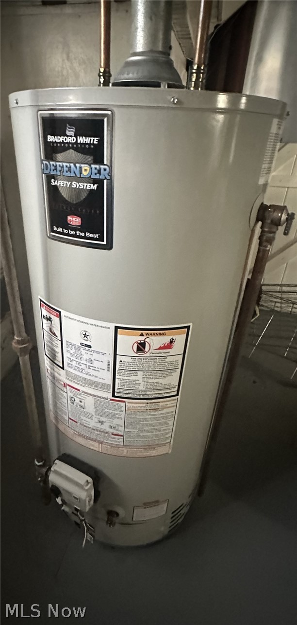 3934 Delmore Road Cleveland Heights, OH 44121 - Photo 13 of 13 hot water
