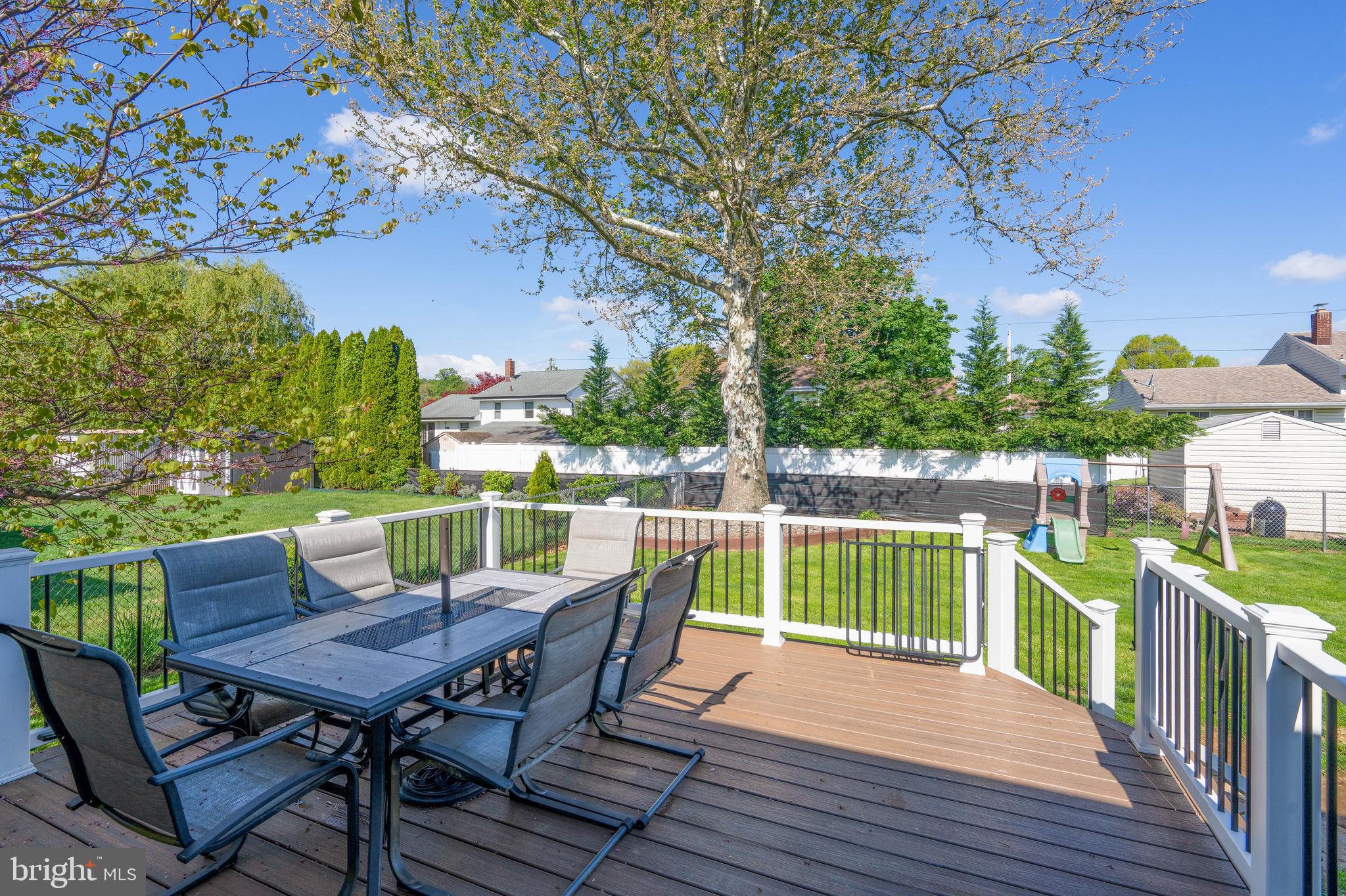 16 Bonnie Rae Drive Hamilton, NJ 08620 - Photo 20 of 24 Deck