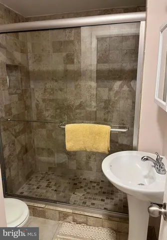 $2,400 | 3919 El Soneta Place, Unit 9, Alexandria, VA 22309