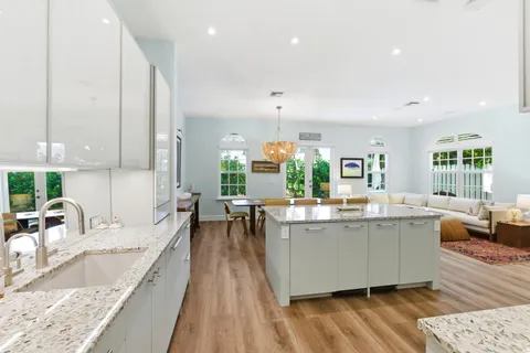 $925,000 | 2628 Northeast 9th Avenue, Unit 2, Wilton Manors, FL 33334