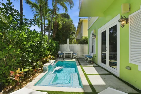 $925,000 | 2628 Northeast 9th Avenue, Unit 2, Wilton Manors, FL 33334