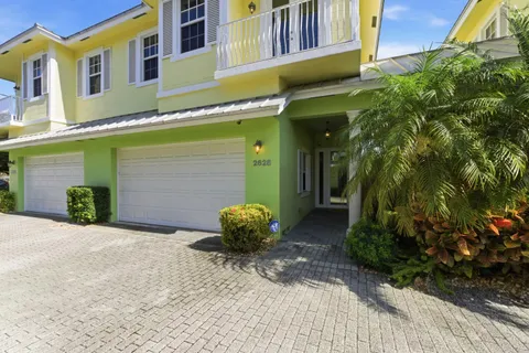 $925,000 | 2628 Northeast 9th Avenue, Unit 2, Wilton Manors, FL 33334