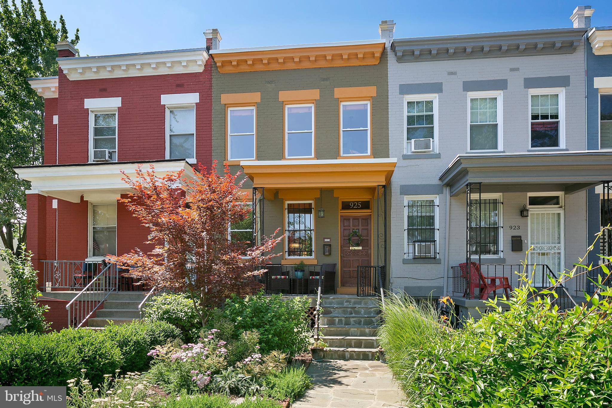 925 K Street Northeast Washington, DC 20002 - Photo 1 of 35 front view of a brick building
