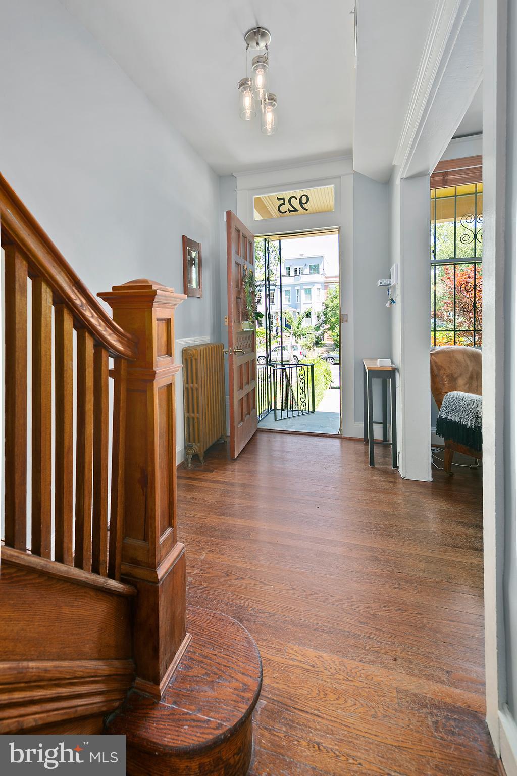925 K Street Northeast Washington, DC 20002 - Photo 4 of 35 a view of livingroom with furniture and windows