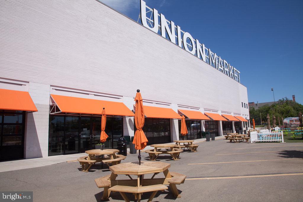 925 K Street Northeast Washington, DC 20002 - Photo 34 of 35 a view of a patio with swimming pool table and chairs