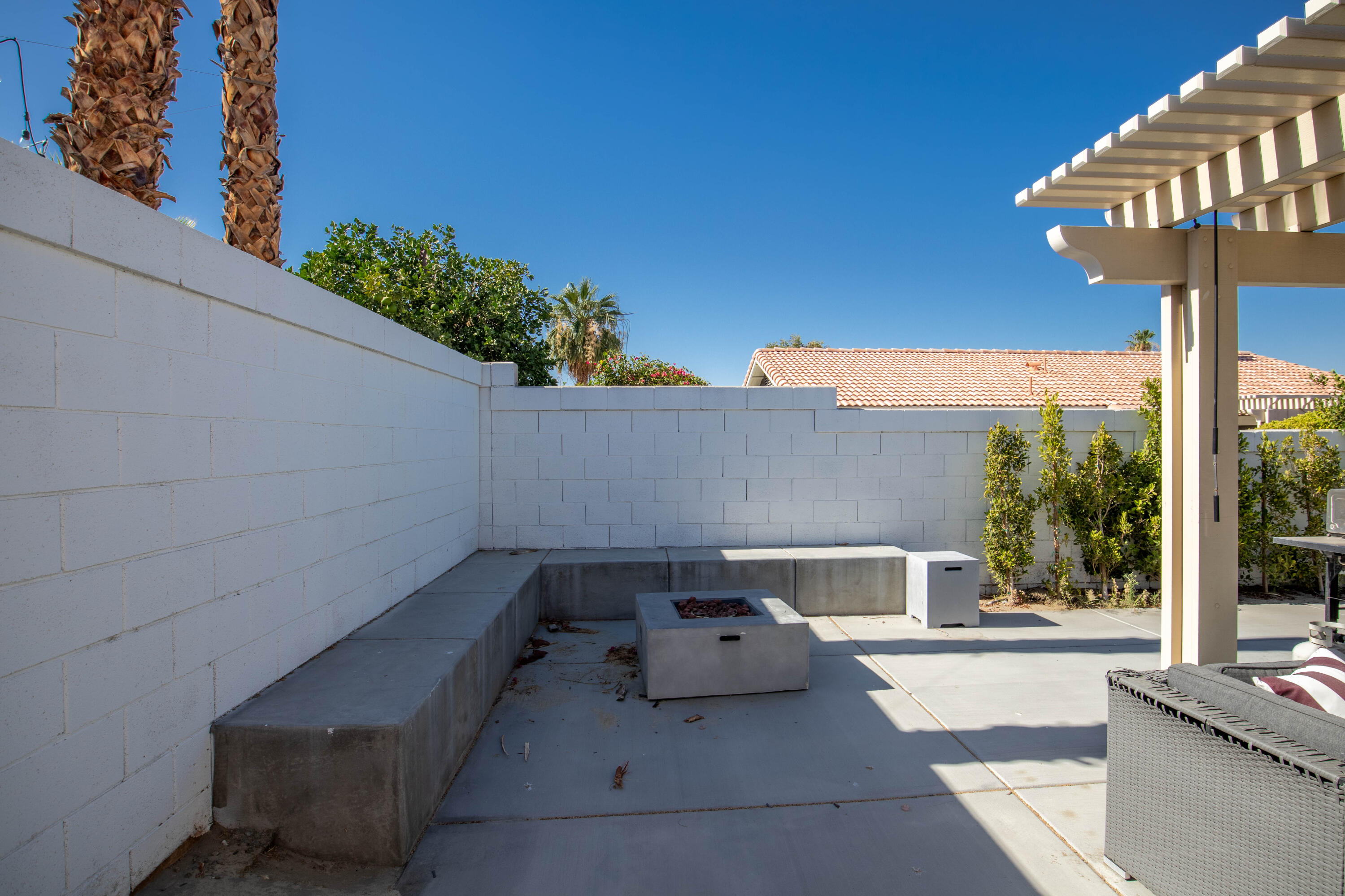 79110 Desert Stream Drive La Quinta, CA 92253 - Photo 5 of 28 IMG_3898-HDR