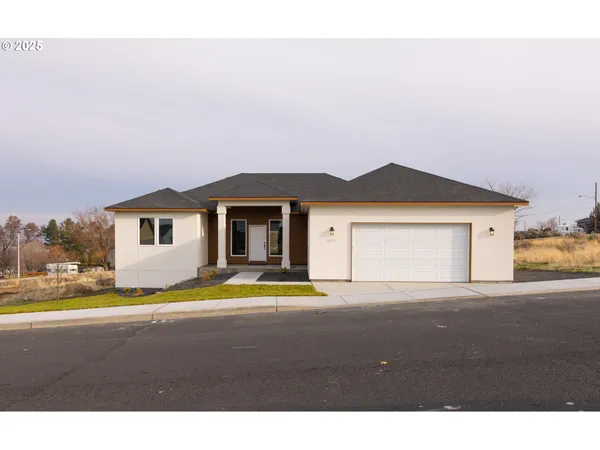 $459,900 | 1635 Hayes Street, Umatilla, OR 97882