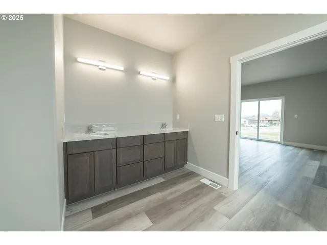 $459,900 | 1635 Hayes Street, Umatilla, OR 97882