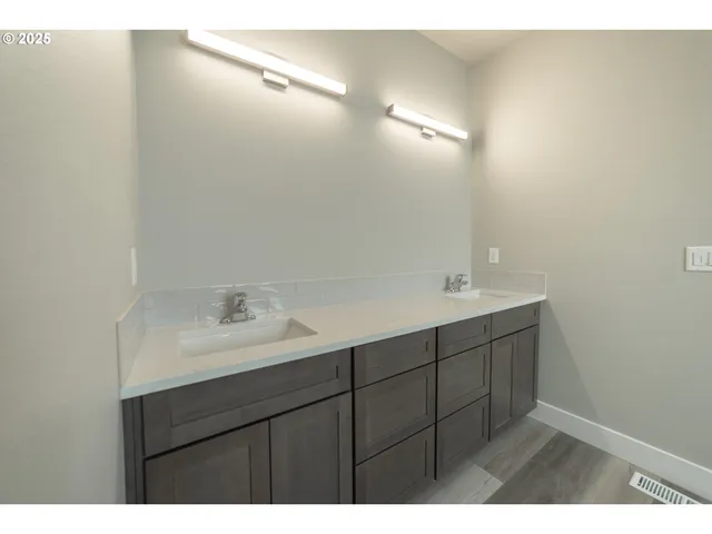 $459,900 | 1635 Hayes Street, Umatilla, OR 97882