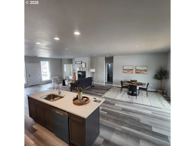 $459,900 | 1635 Hayes Street, Umatilla, OR 97882