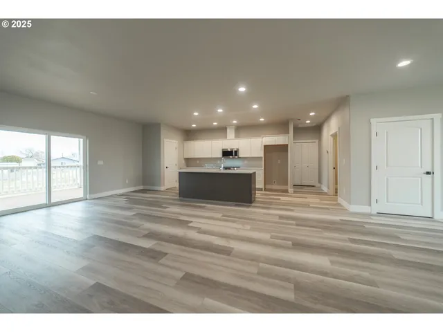 $459,900 | 1635 Hayes Street, Umatilla, OR 97882