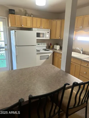 $105,000 | 2605 West Rose Lane, Unit B201, Phoenix, AZ 85017