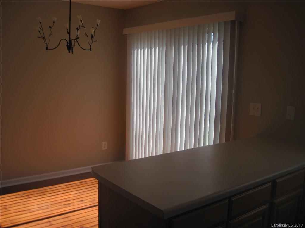 8230 Rudolph Road Charlotte, NC 28216 - Photo 17 of 32