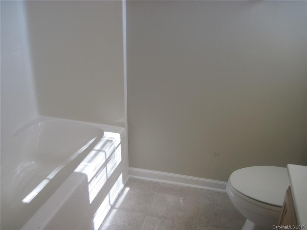 8230 Rudolph Road Charlotte, NC 28216 - Photo 24 of 32