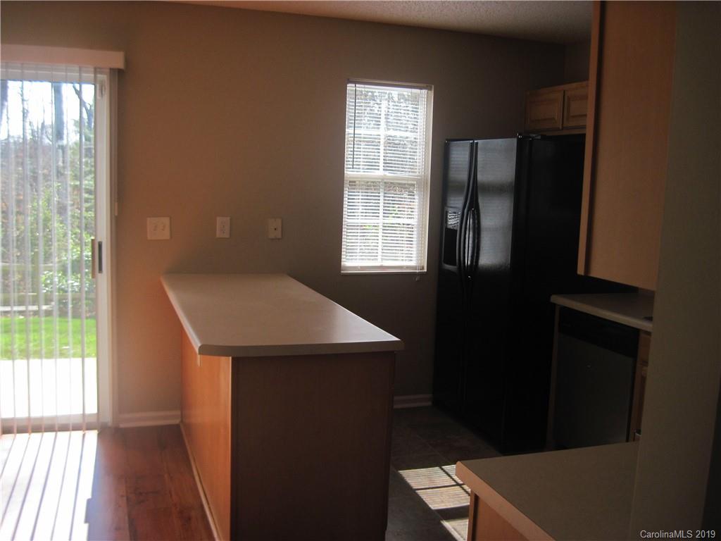8230 Rudolph Road Charlotte, NC 28216 - Photo 29 of 32