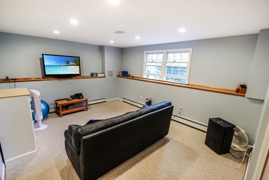 56 Sycamore Road Methuen, MA 01844 - Photo 12 of 14 Gallery Image 12