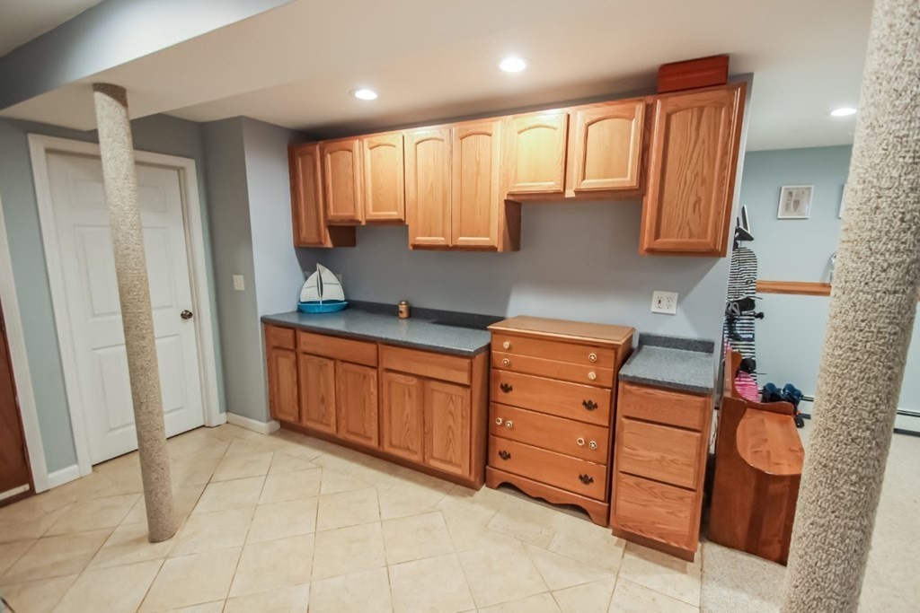 56 Sycamore Road Methuen, MA 01844 - Photo 13 of 14 Gallery Image 13