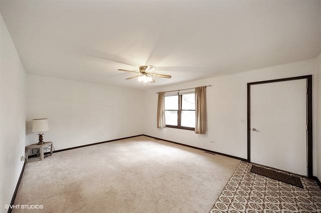 20570 North Clarice Avenue Prairie View, IL 60089 - Photo 2 of 10 a view of an empty room with a window