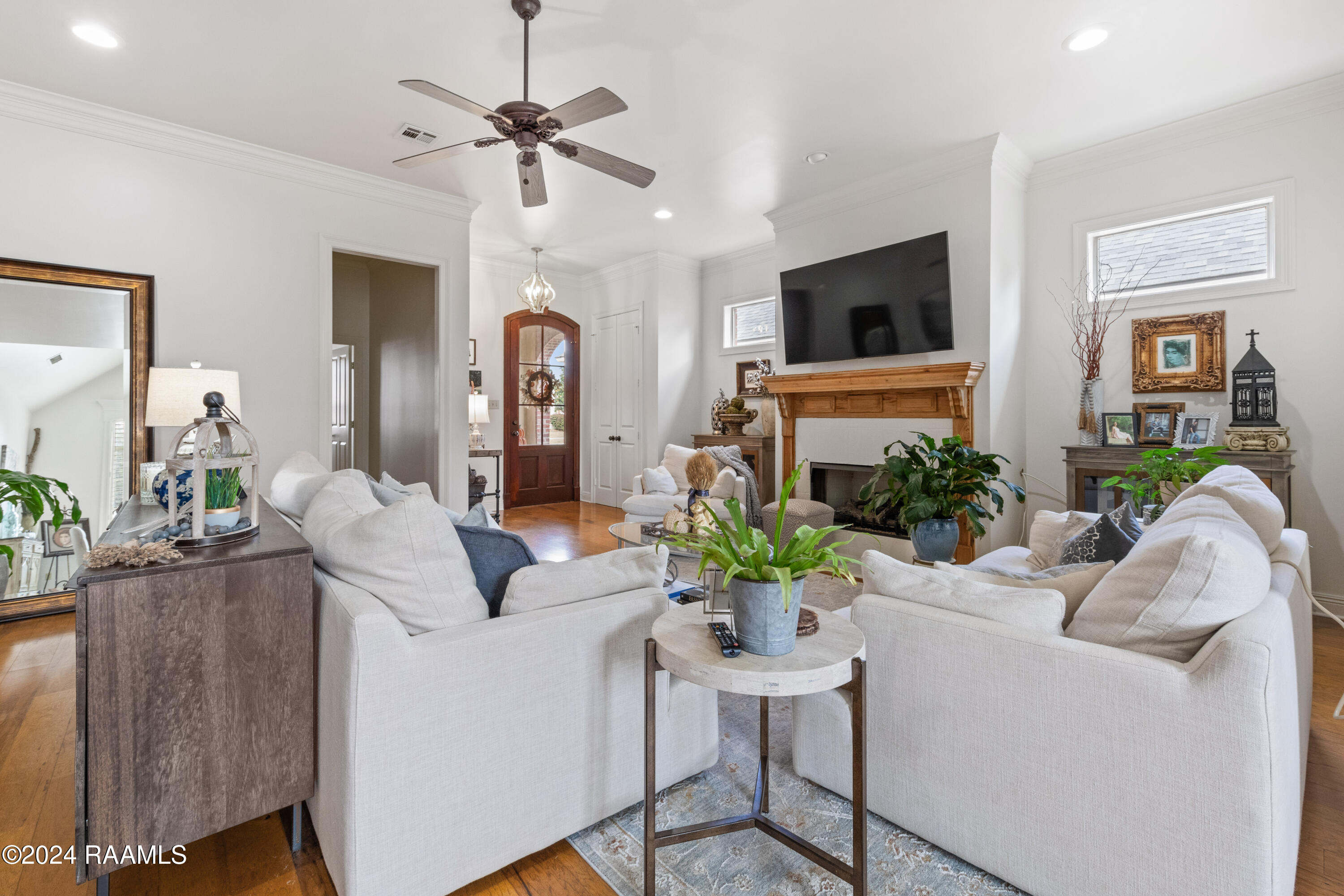 175 La Rue Vil Lafayette, LA 70508 - Photo 4 of 22 175LaRueVil-13