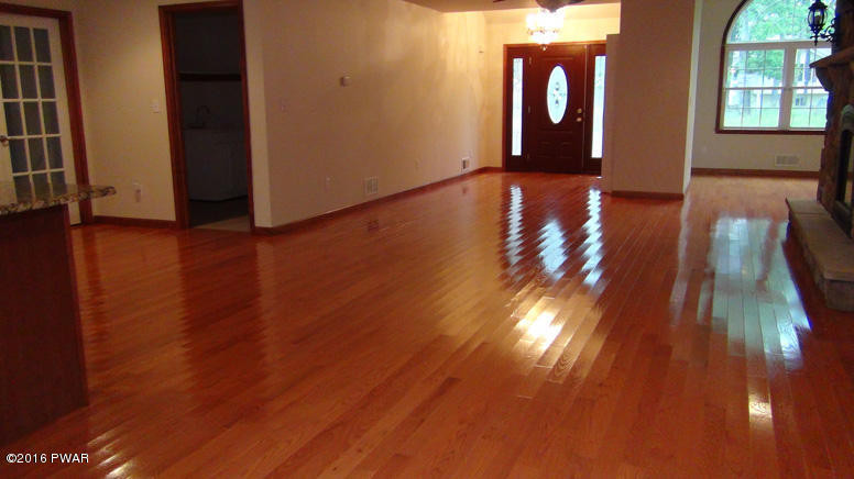423 Mallard Lane Bushkill, PA 18324 - Photo 13 of 13