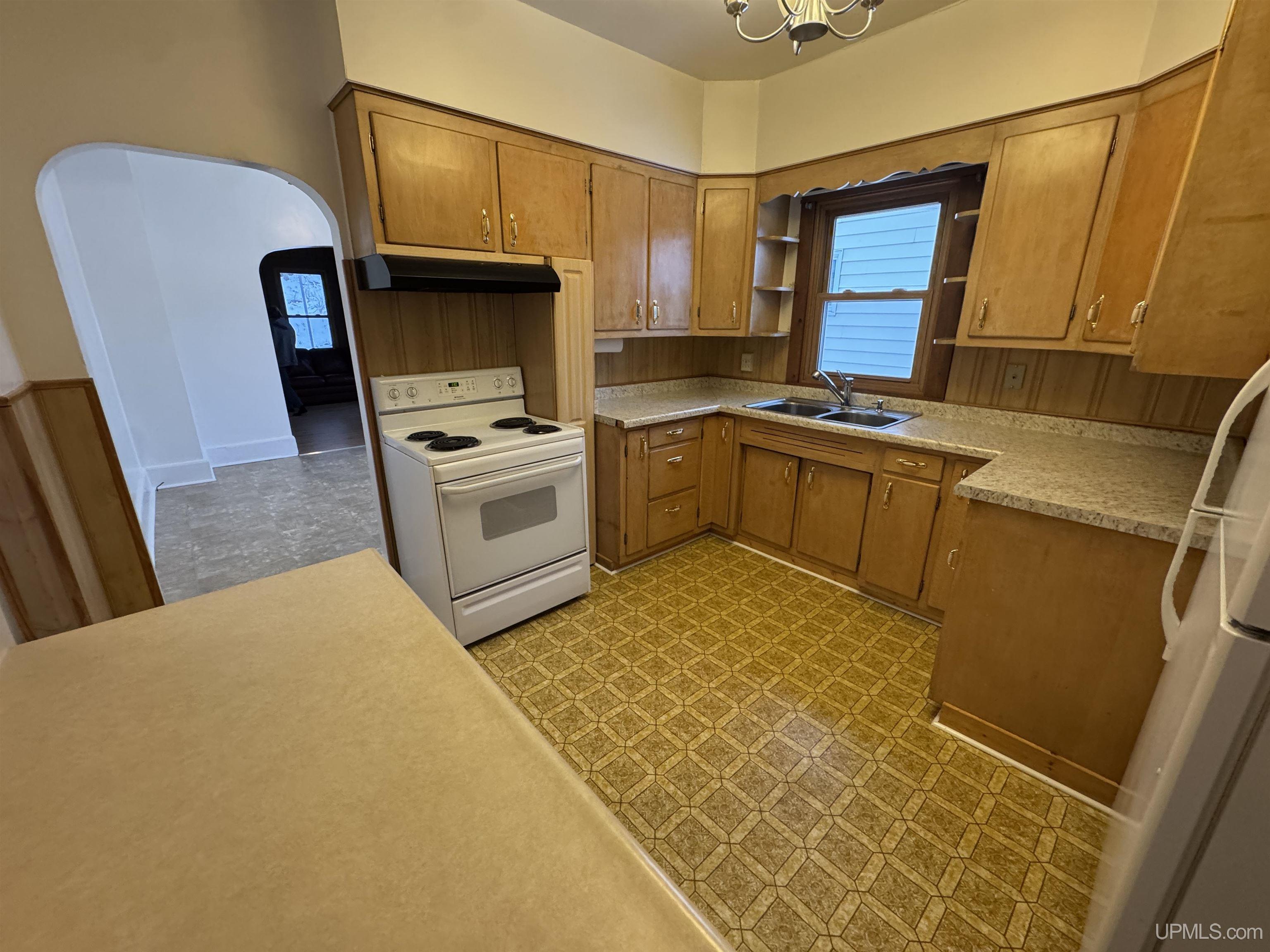 1857 Ledge Street Niagara, WI 54151 - Photo 10 of 31