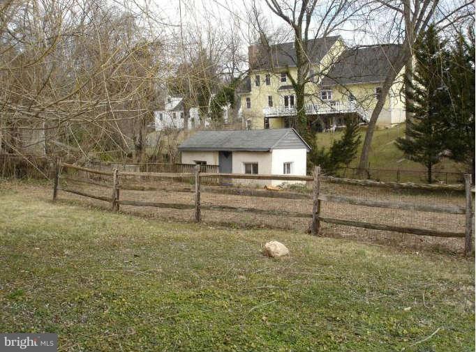 6509 Seven Locks Road Cabin John, MD 20818 - Photo 27 of 27 Exterior (Rear)