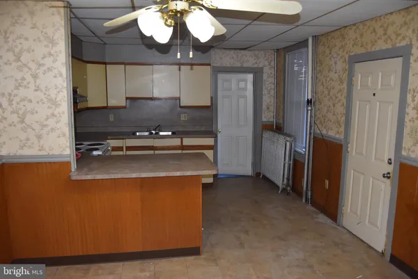 $725 | 719 West Philadelphia Street, Unit 1, York, PA 17401