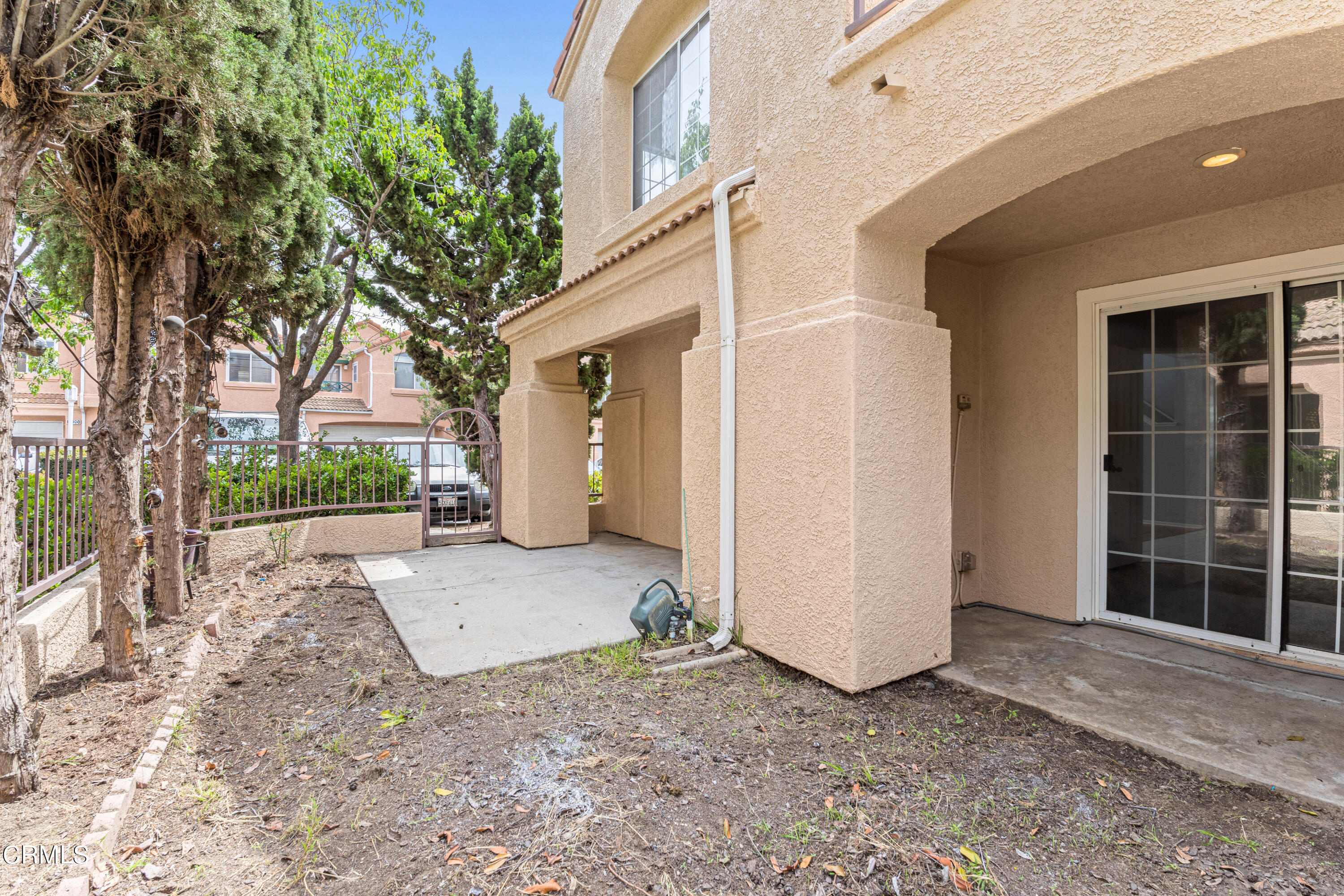 738 Moby Dick Lane Oxnard, CA 93030 - Photo 7 of 48 a view of a back yard of the house