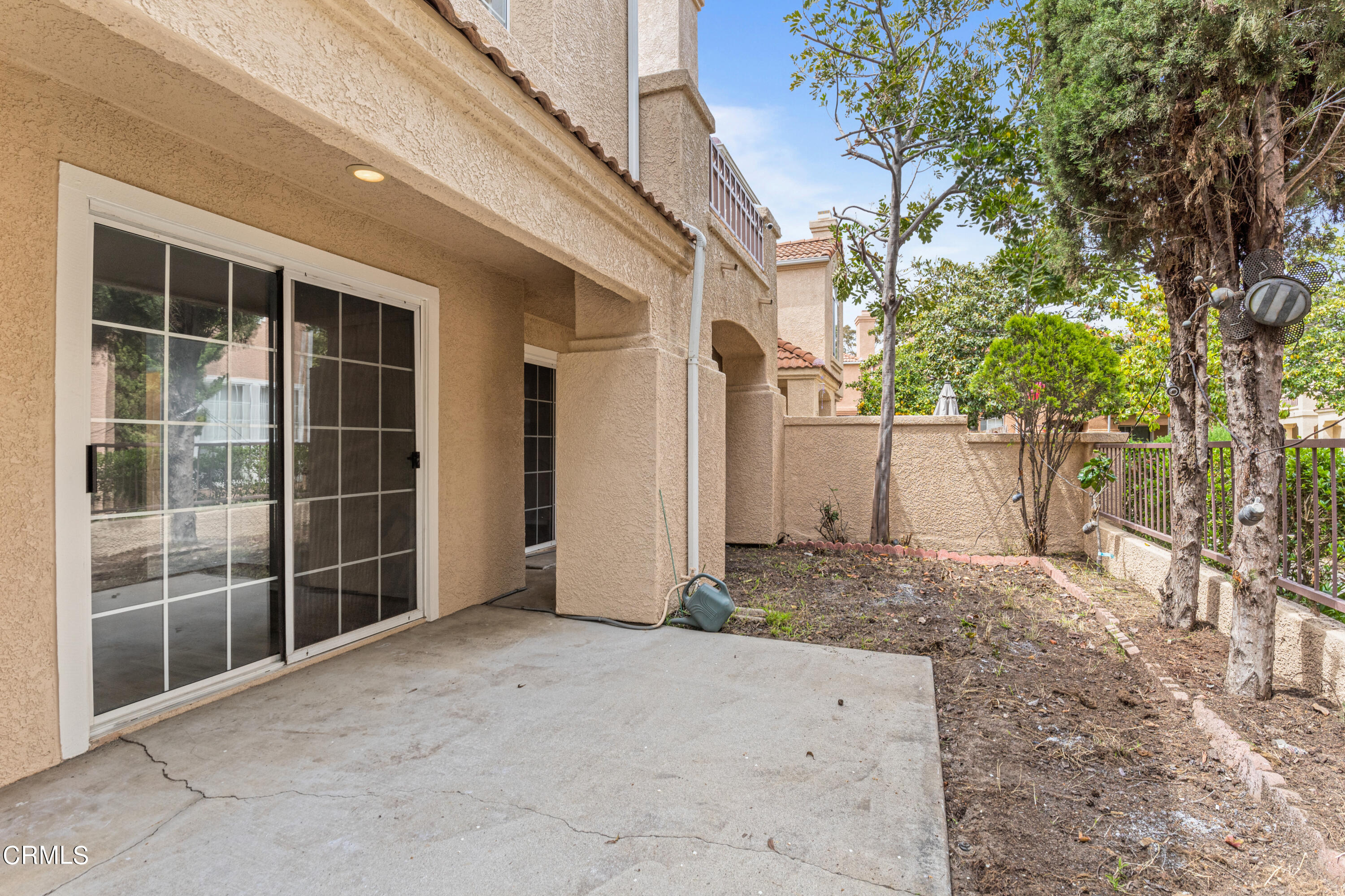 738 Moby Dick Lane Oxnard, CA 93030 - Photo 8 of 48 a view of backyard with large tree