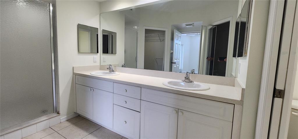 960 Starkey Road, Unit 3302 Largo, FL 33771 - Photo 8 of 13 Gallery Image 8