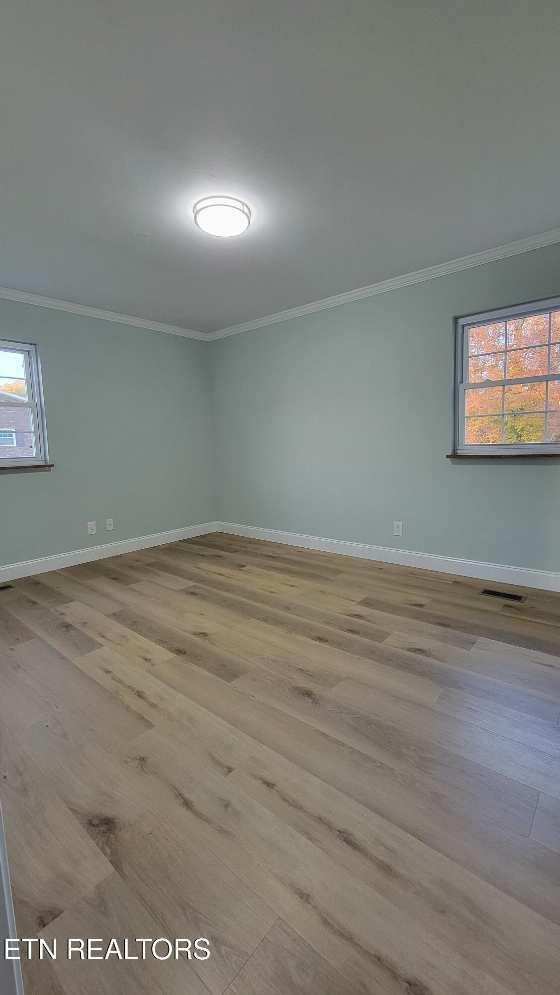 7112 Rollins Road Knoxville, TN 37918 - Photo 18 of 24 Primary Bedroom