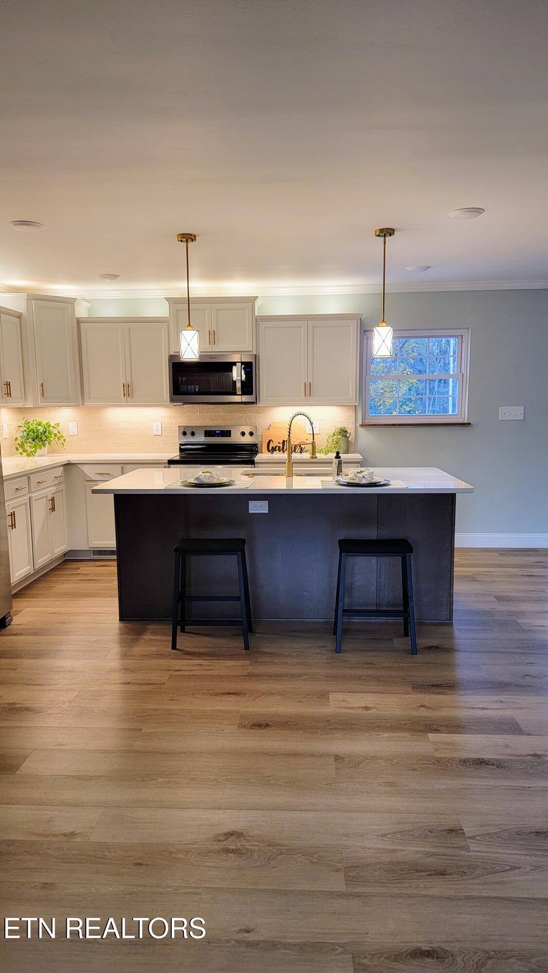 7112 Rollins Road Knoxville, TN 37918 - Photo 7 of 24 Rollins Kitchen