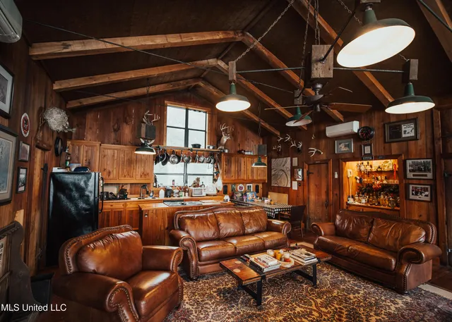 $799,900 | Ms-465, Rolling Fork, MS 39159