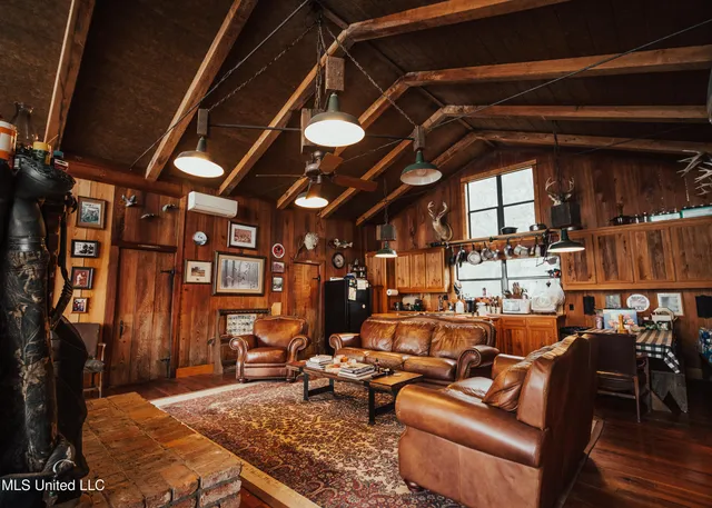 $799,900 | Ms-465, Rolling Fork, MS 39159