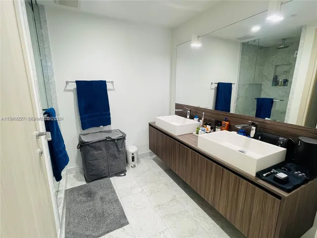 $5,350 | Brickell, Miami, FL 33131