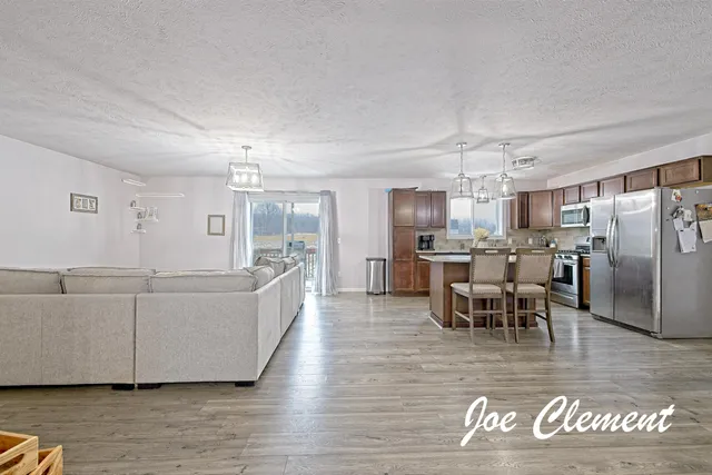 $434,900 | 7348 17 Mile Road Northeast, Cedar Springs, MI 49319