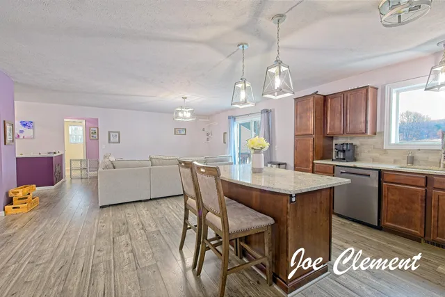 $434,900 | 7348 17 Mile Road Northeast, Cedar Springs, MI 49319