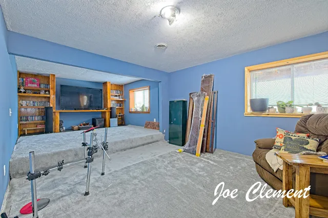 $434,900 | 7348 17 Mile Road Northeast, Cedar Springs, MI 49319