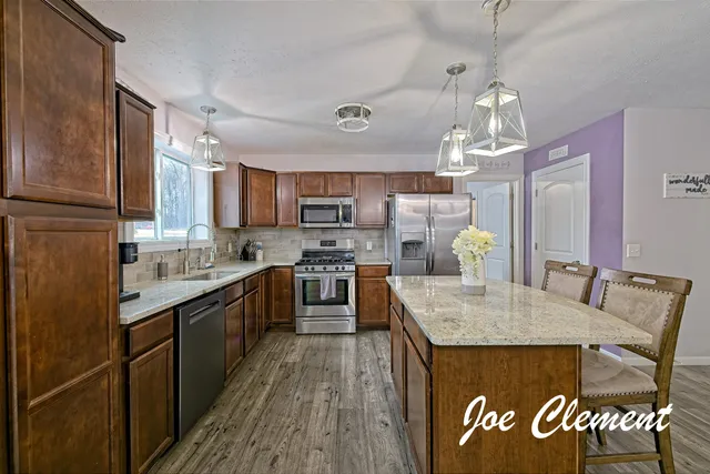 $434,900 | 7348 17 Mile Road Northeast, Cedar Springs, MI 49319